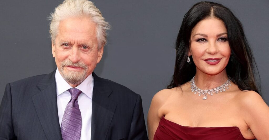 Verstehen sich Jenna Ortega und Catherine Zeta-Jones im wirklichen Leben? catherine zeta-jones