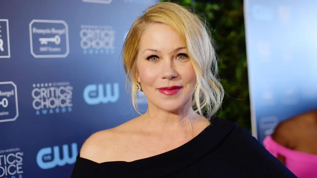 Christina Applegate – Bio, Wiki, Alter, Vermögen, Ehemann, Ehe christina applegate