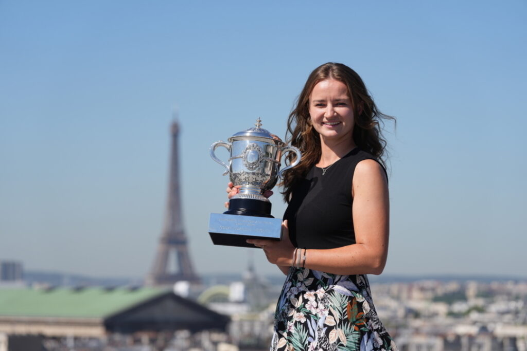 Barbora Krejcikova Erhebt Sich Aus Der Asche Einer Schwierigen Saison barbora krejčíková