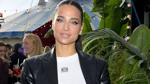 Ungeschminkt Amira Pocher: Natürliche Schönheit im Rampenlicht ungeschminkt amira pocher