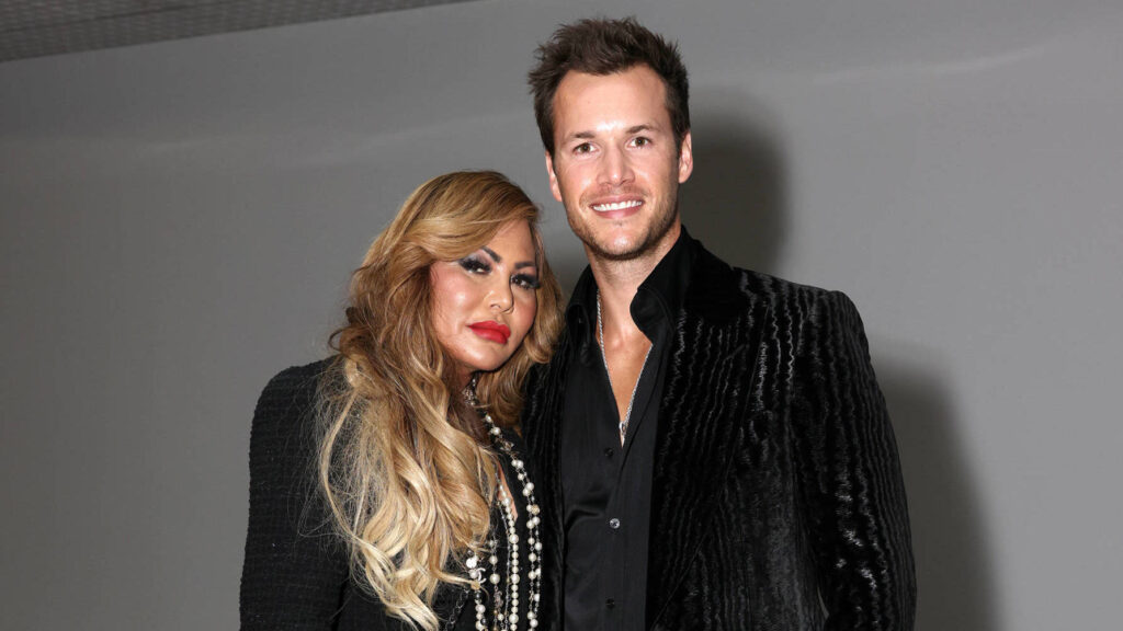 Phil Collins Ehepartnerin – Einblicke in das bewegte Liebesleben der Musiklegende phil collins ehepartnerin