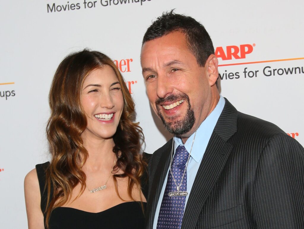 Adam Sandler’s Wife: Alles, was Sie über Jackie Sandler wissen müssen – Biografie, Alter, Vermögen und mehr Adam Sandler's Wife