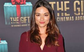 Crystal Reed war zuvor mit ihrem „Teen Wolf“-Co-Star zusammen – ist sie jetzt mit jemandem zusammen? crystal reed