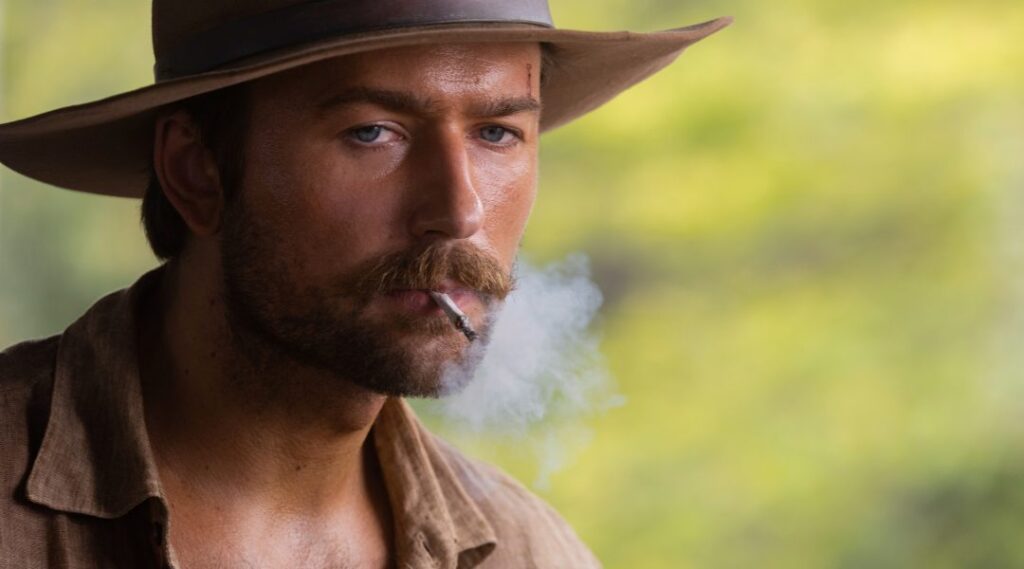 Alles, was wir über Spencer Dutton vor 1923, Staffel 2, wissen spencer dutton