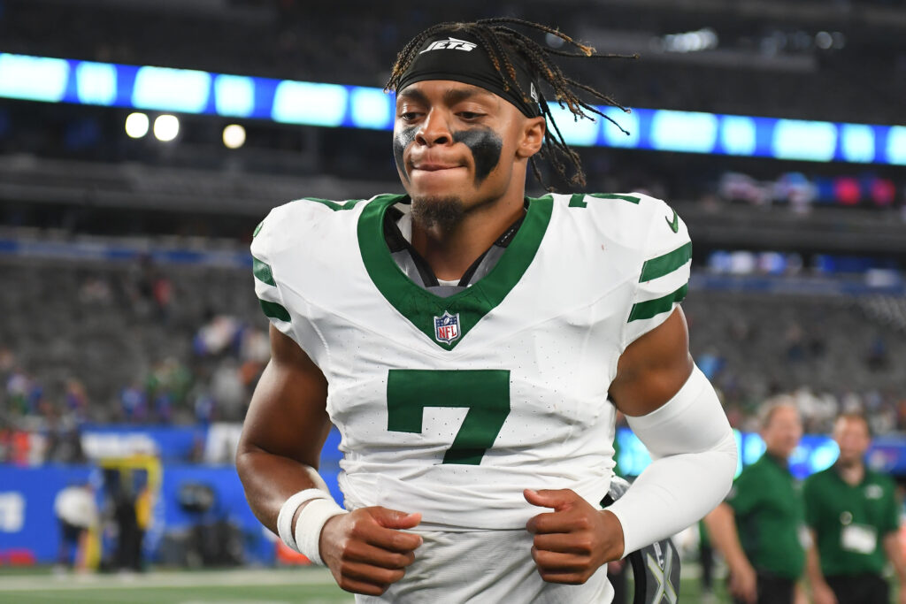 Justin Fields Vermögen: Wie viel Geld der Quarterback der Jets durch Karriereeinnahmen, Werbeverträge und mehr verdient hat justin fields