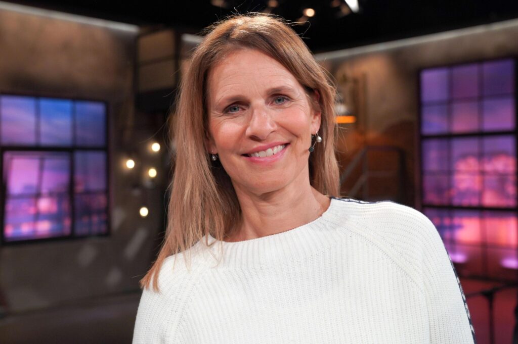 Katrin Müller-Hohenstein Brustkrebs – ihre Geschichte, Aufklärung und heutige Perspektive katrin müller-hohenstein brustkrebs