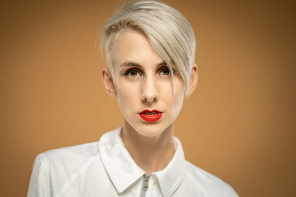 lisa eckhart körpergröße