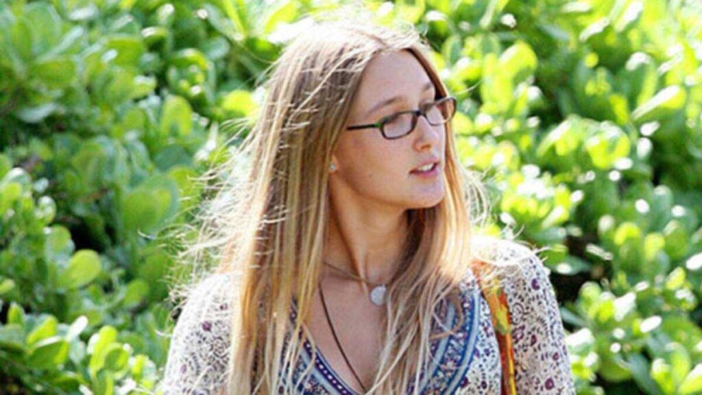 Rebecca McBrain Vermögen: Faktencheck zu Einkommen, Paul Walker, Meadow Walker, Privatleben und bekannten Fakten Rebecca McBrain Vermögen