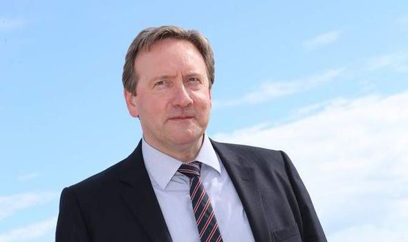 Neil Dudgeon Krankheit: Wahrheit über Gesundheit, Gerüchte, Alter, Midsomer Murders und Privatleben – Faktencheck 2026 neil dudgeon krankheit
